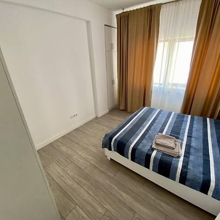 Cozy Central Apartment With 2 Rooms Bukarest Eksteriør billede