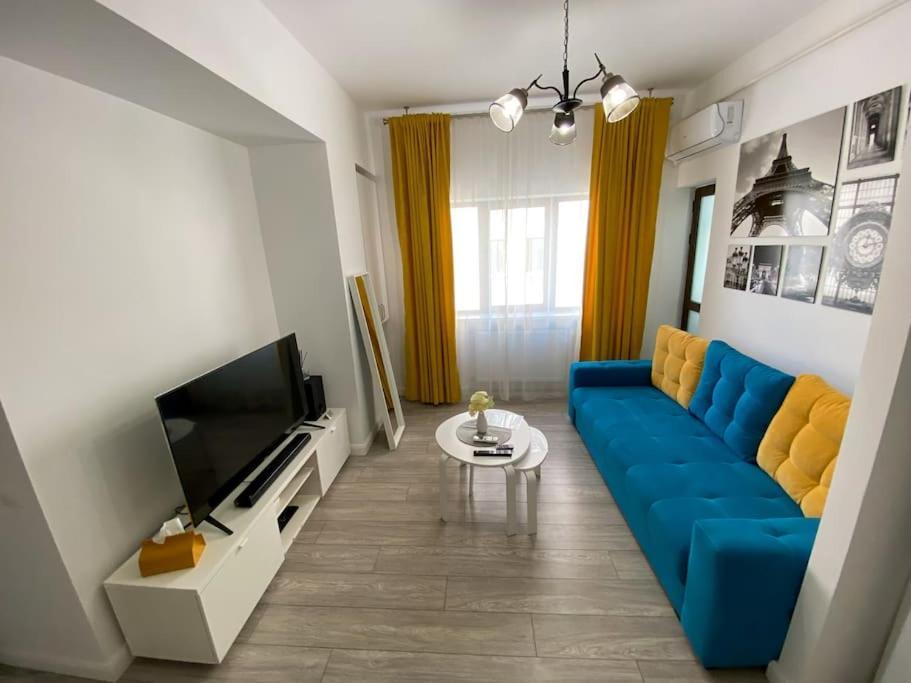 Cozy Central Apartment With 2 Rooms Bukarest Eksteriør billede